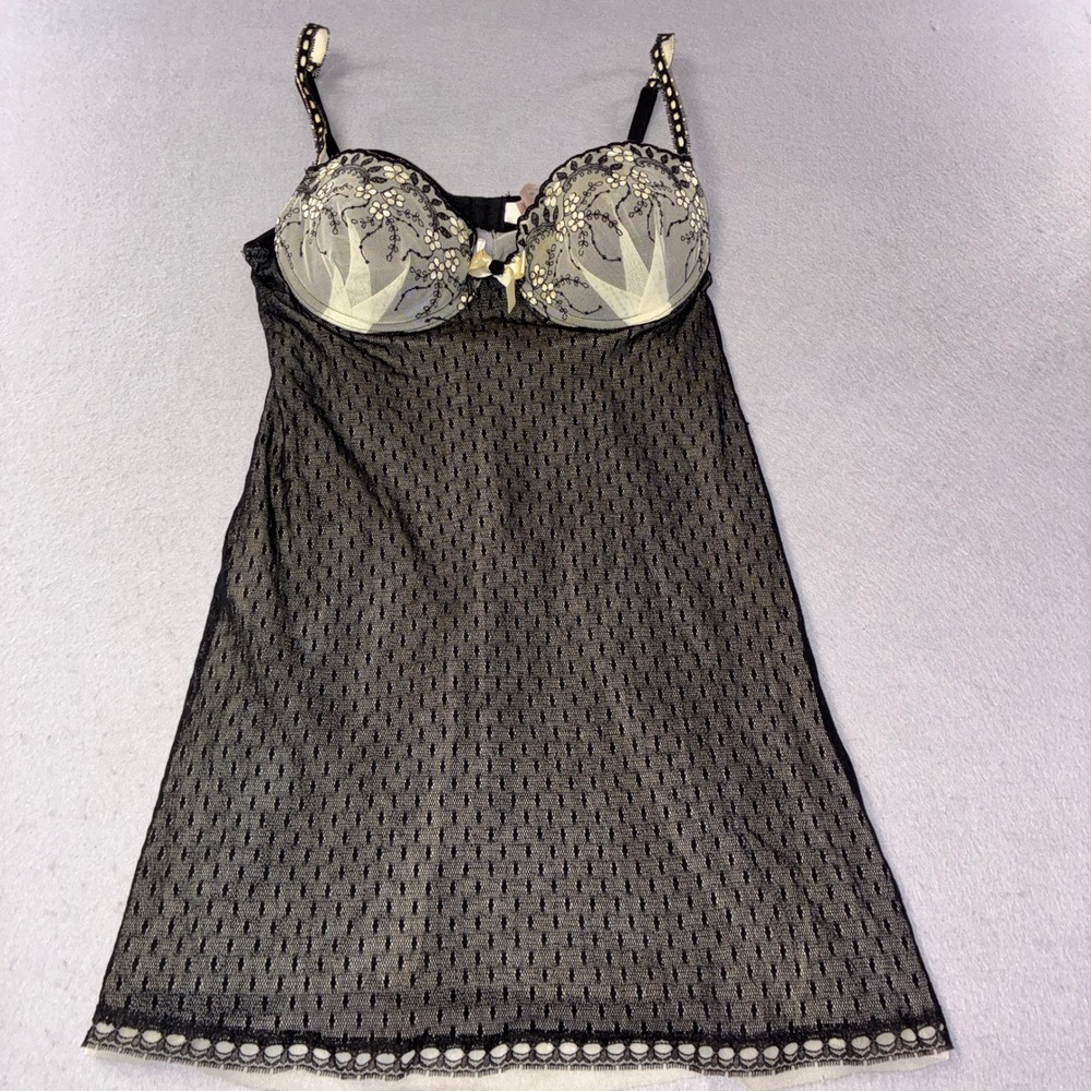 296 Innerwear Chemise Small Black White Floral Embroidered Mesh Underwire Slip